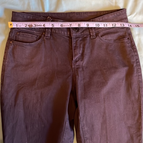 Ann Taylor Curvy Fit Jeans - Picture 6 of 8